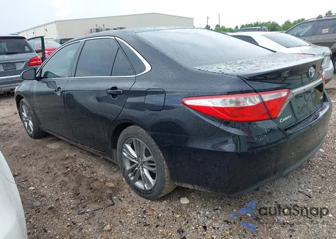2015 Toyota Camry Se z USA, uszkodzony, nr VIN 4T1BF1FK5FU086747